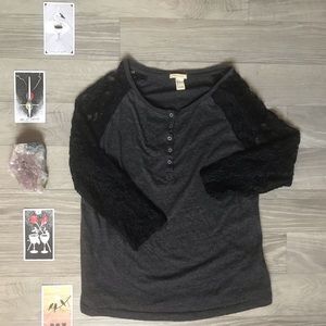 Forever 21 Gray Top w 3/4 Length Black Lace Sleeve